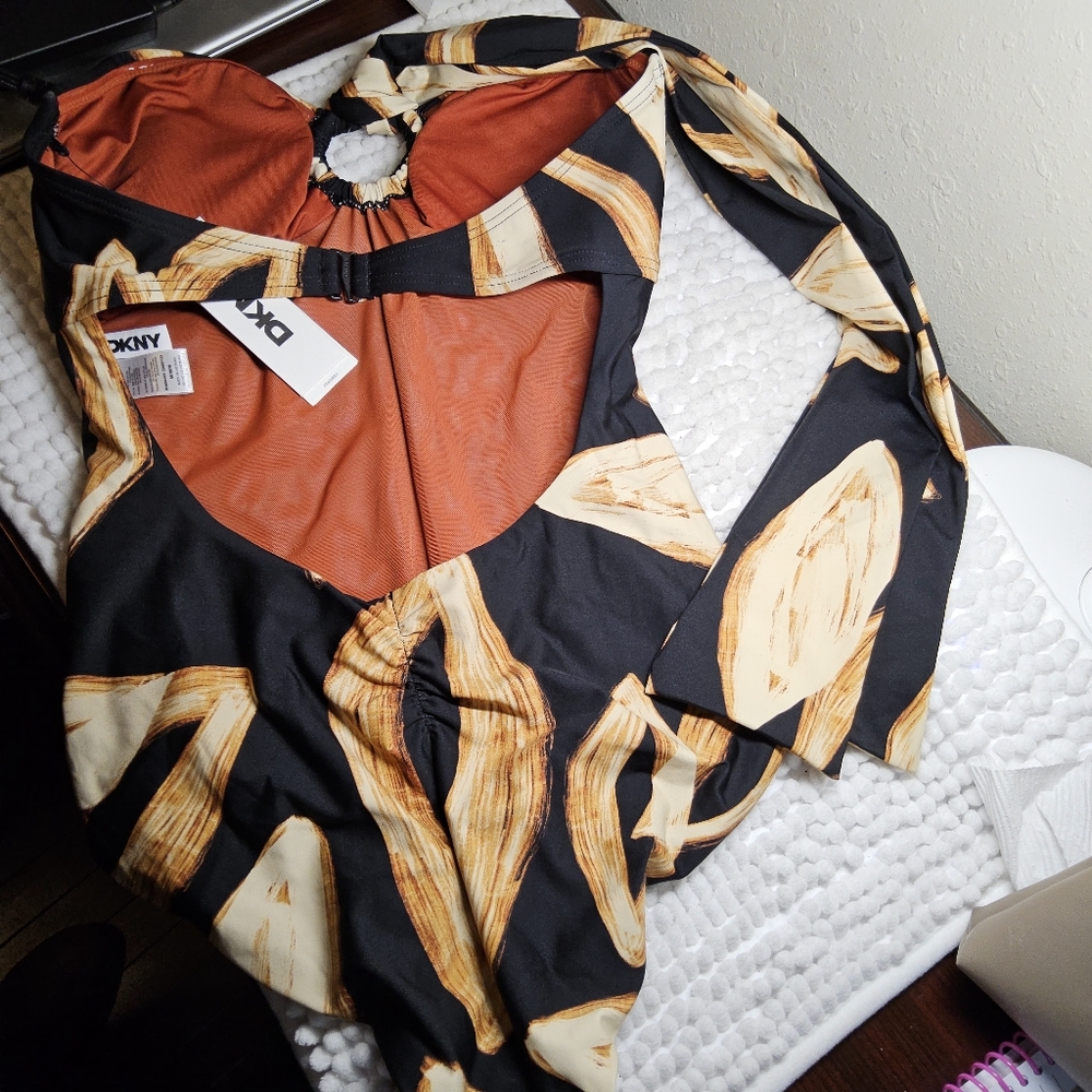 1DKNY Black and Tan size medium Swimsuit - Picture 5 of 9